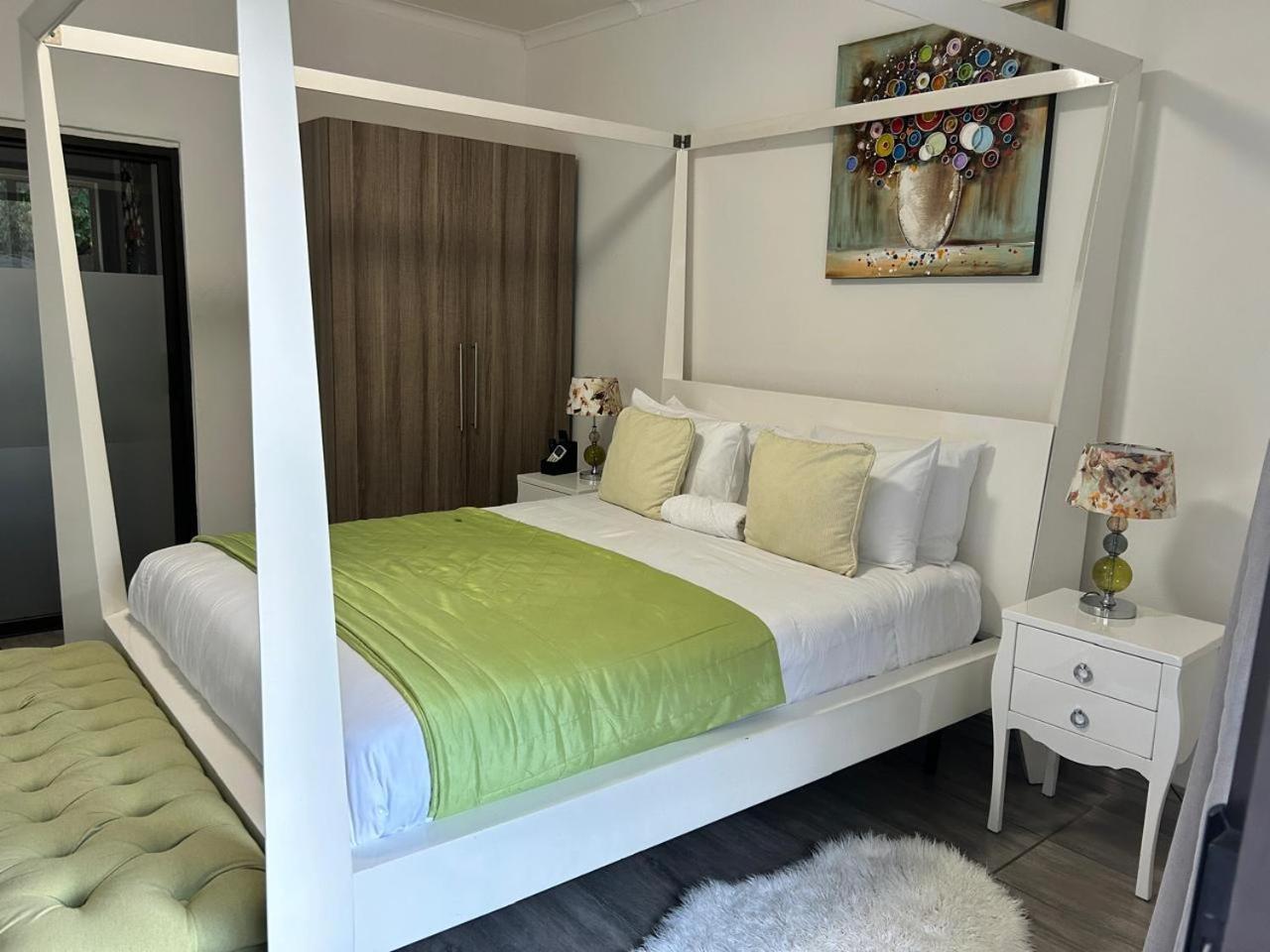 Calla Lily Guesthouse Mbombela Eksteriør bilde