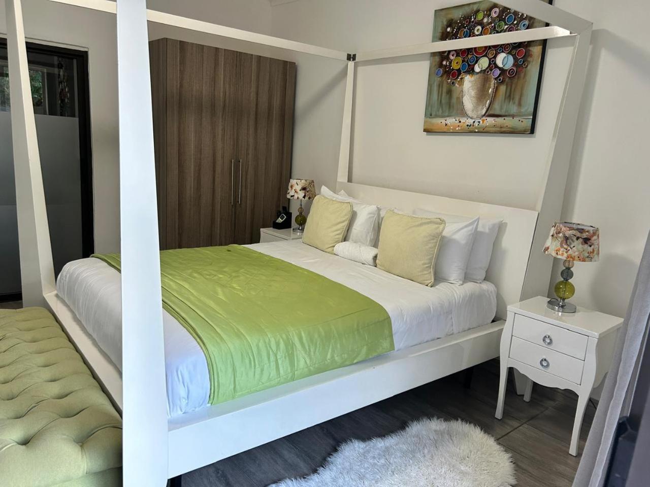 Calla Lily Guesthouse Mbombela Eksteriør bilde