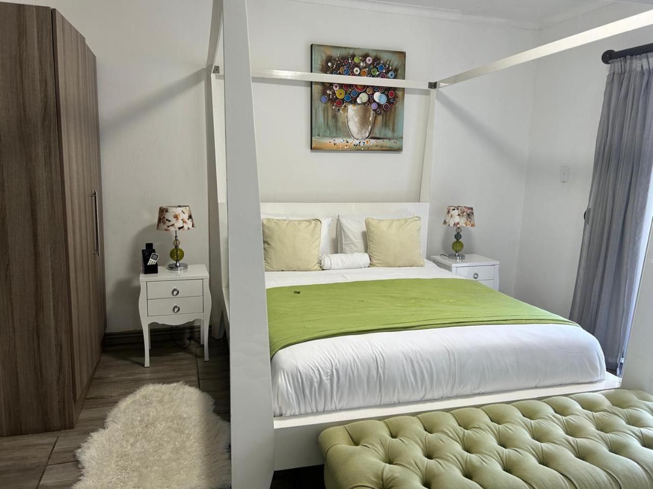 Calla Lily Guesthouse Mbombela Eksteriør bilde