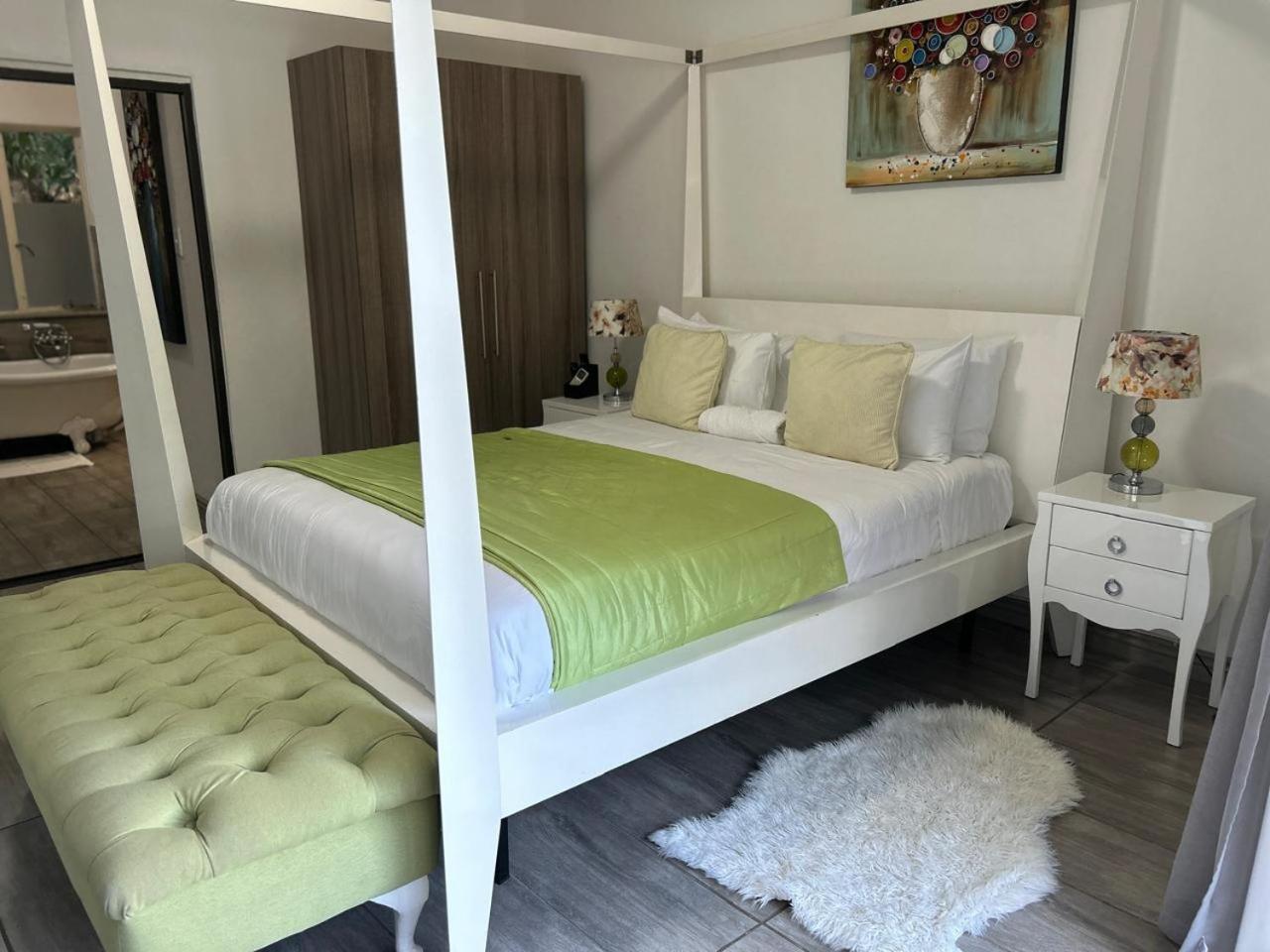 Calla Lily Guesthouse Mbombela Eksteriør bilde