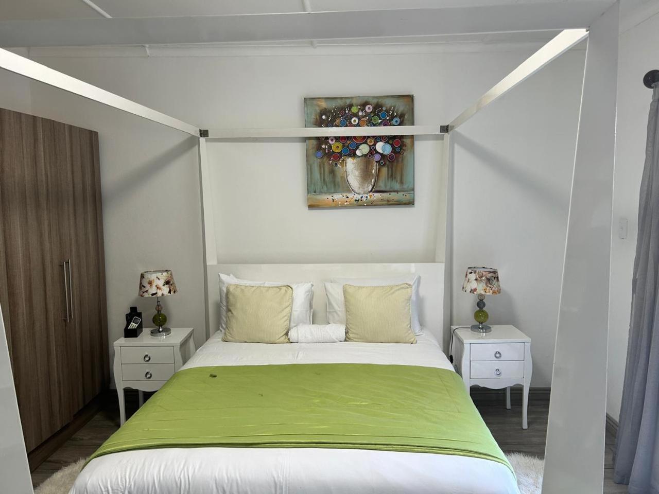 Calla Lily Guesthouse Mbombela Eksteriør bilde