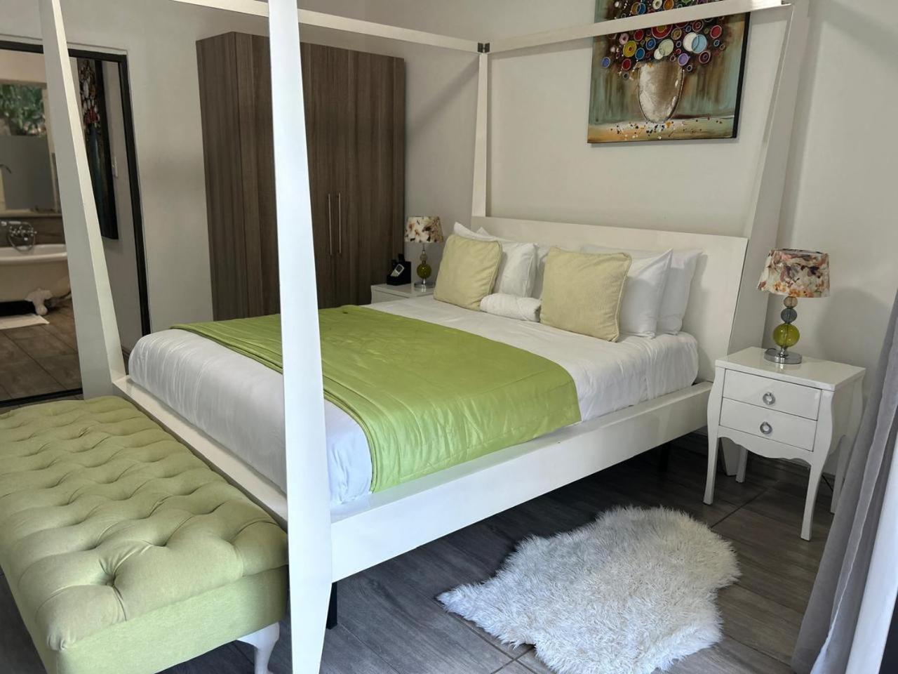 Calla Lily Guesthouse Mbombela Eksteriør bilde