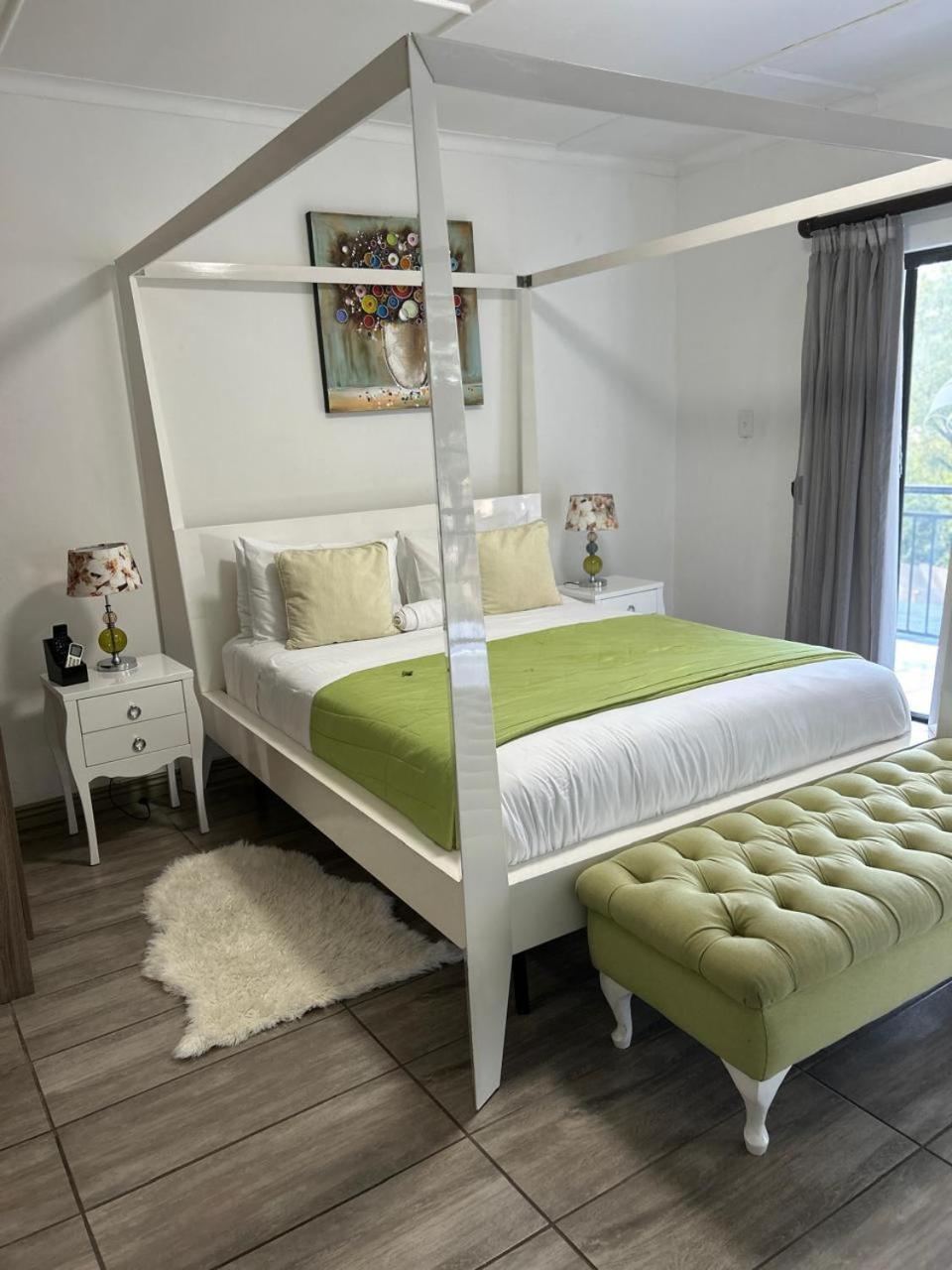 Calla Lily Guesthouse Mbombela Eksteriør bilde