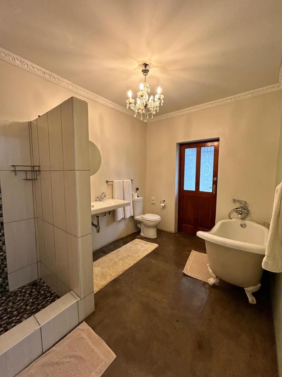 Calla Lily Guesthouse Mbombela Eksteriør bilde